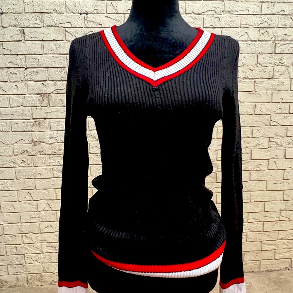 Ribbed, v neck, worn once